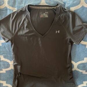 Under Armour Women's Gray V-Neck Top